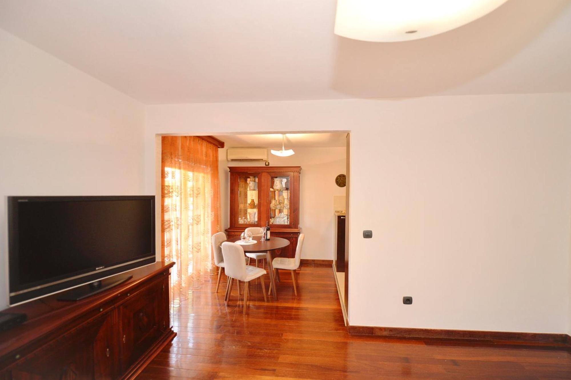 Apartment Nikolija โดบรอตา ภายนอก รูปภาพ